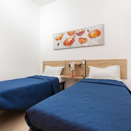 Comfy Apt With Terrace, 5 Mins To Sliema Ferries By 360 Estates Gzira Bagian luar foto