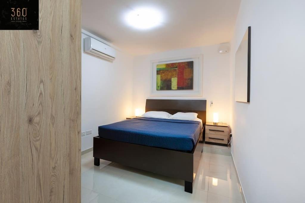 Comfy Apt With Terrace, 5 Mins To Sliema Ferries By 360 Estates Gzira Bagian luar foto